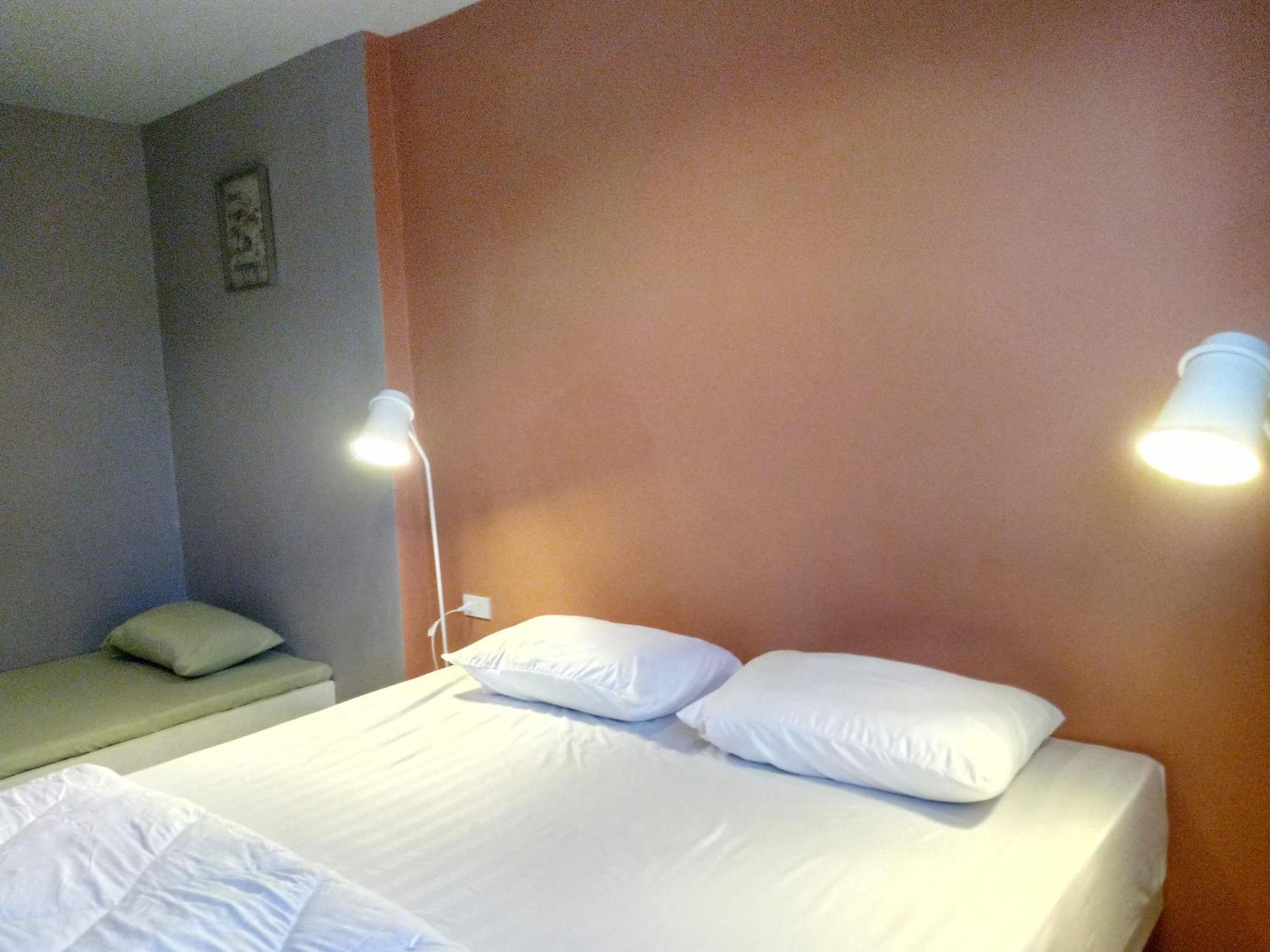 In Phuket House Ξενοδοχείο Εξωτερικό φωτογραφία